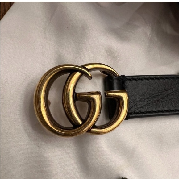GUCCI Leather Belt w/Double G Buckle